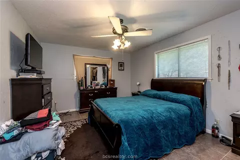 412 Leslie Dr, Bryan, TX 77802 photo 14