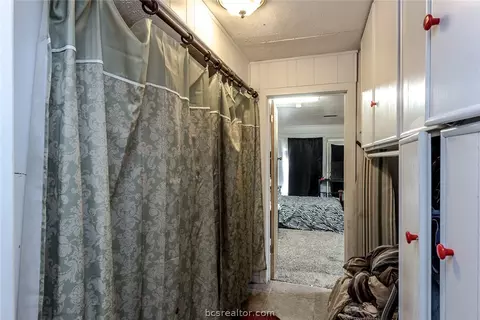 412 Leslie Dr, Bryan, TX 77802 photo 11