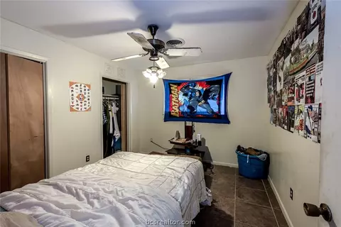 412 Leslie Dr, Bryan, TX 77802 photo 10