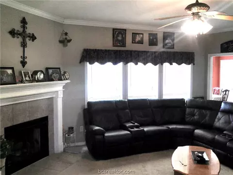 3882 Mancuso Rd, Bryan, TX 77808 photo 6