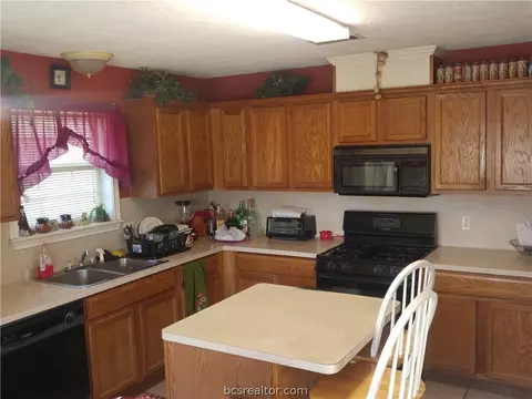3882 Mancuso Rd, Bryan, TX 77808 photo 8