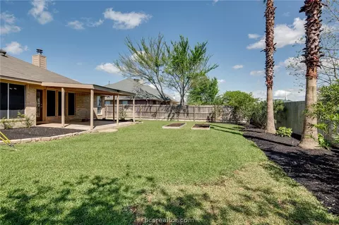 3902 Brighton Dr, Bryan, TX 77802 photo 32