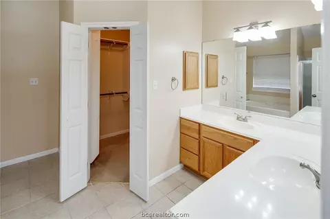 3902 Brighton Dr, Bryan, TX 77802 photo 20