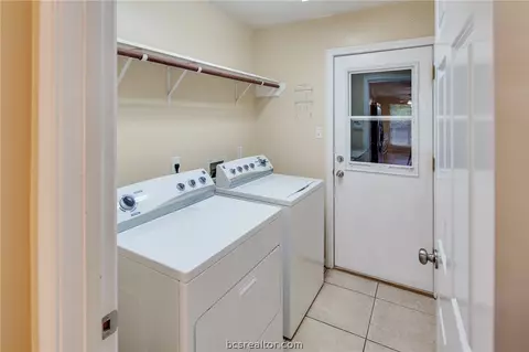 3902 Brighton Dr, Bryan, TX 77802 photo 16
