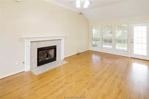 3902 Brighton Dr, Bryan, TX 77802 photo 10
