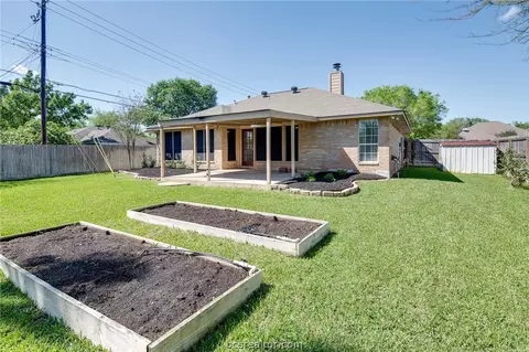 3902 Brighton Dr, Bryan, TX 77802 photo 35