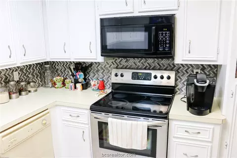 3804 Brockhampton Dr, Bryan, TX 77802 photo 12