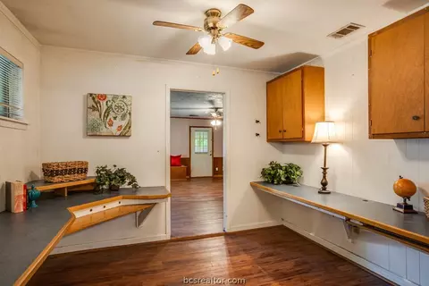 3817 Holly Dr, Bryan, TX 77802 photo 11