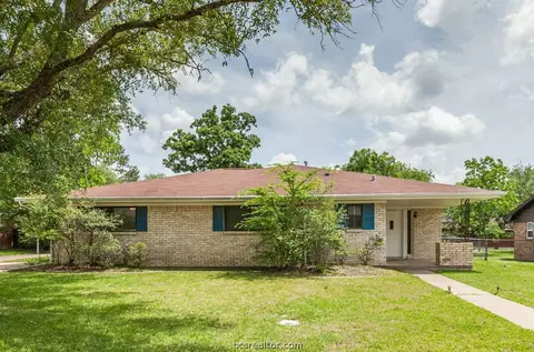 3817 Holly Dr, Bryan, TX 77802 photo 1