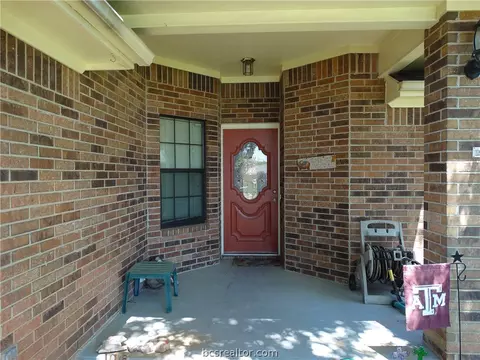 3713 Brighton Dr, Bryan, TX 77802 photo 6