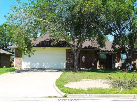 3713 Brighton Dr, Bryan, TX 77802 photo 1