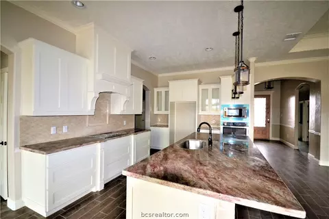 3042 Embers Loop, Bryan, TX 77808 photo 9