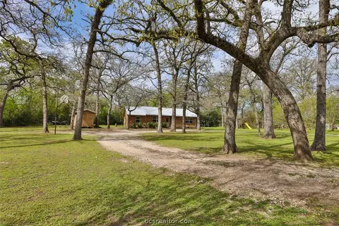 8268 Longview Dr, Bryan, TX 77808 photo 21