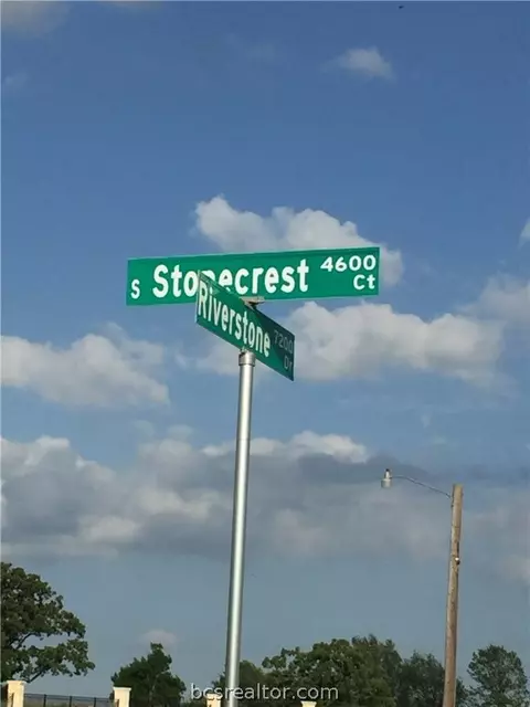4691 S Stonecrest Ct, Bryan, TX 77808 photo 2