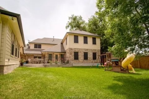 2210 E Briargate Dr, Bryan, TX 77802 photo 5