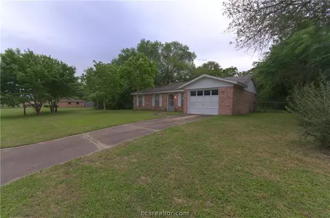 903 Dumas St, Bryan, TX 77803 photo 26