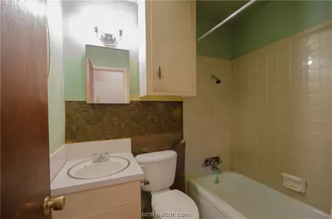 903 Dumas St, Bryan, TX 77803 photo 22