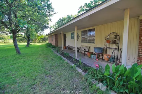 3620 Stevens Dr, Bryan, TX 77808 photo 3