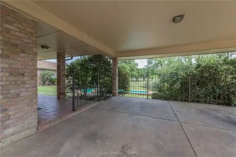 2429 E Briargate Dr, Bryan, TX 77802 photo 25