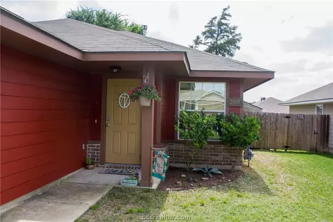 2109 Forge Hill Rd, Bryan, TX 77801 photo 4