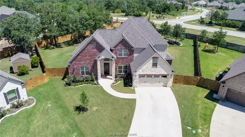 3300 Covington Ct, Bryan, TX 77808 photo 2