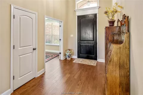 3300 Covington Ct, Bryan, TX 77808 photo 3