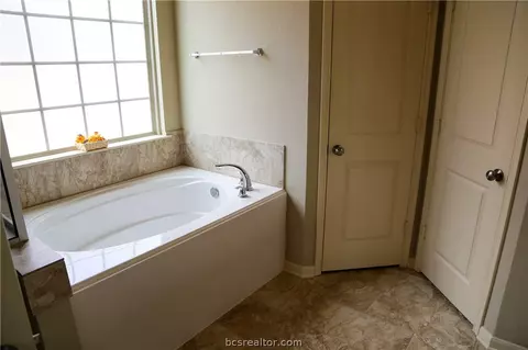 3072 Positano, Bryan, TX 77808 photo 12