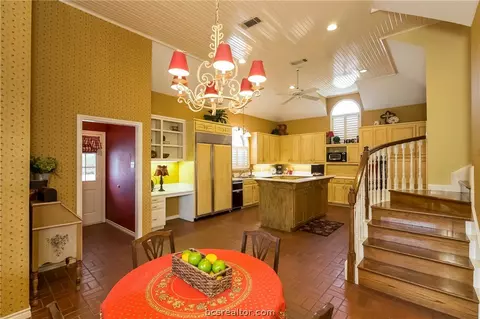 4311 Birchcrest Ln, Bryan, TX 77802 photo 10