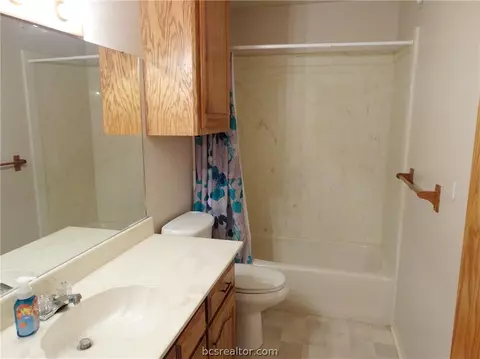 4113 Knightsbridge Ln, Bryan, TX 77802 photo 13
