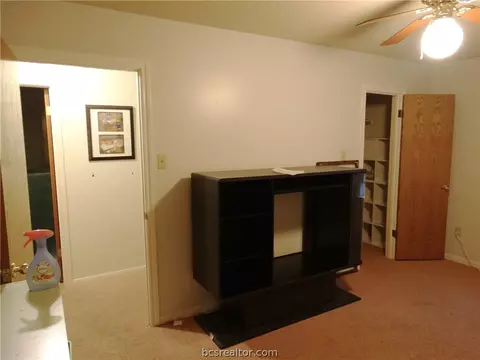 4113 Knightsbridge Ln, Bryan, TX 77802 photo 17