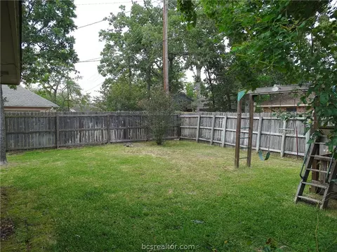 4113 Knightsbridge Ln, Bryan, TX 77802 photo 48