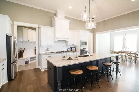 3209 Ashville Path, Bryan, TX 77808 photo 6