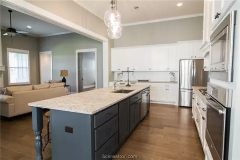 3209 Ashville Path, Bryan, TX 77808 photo 7
