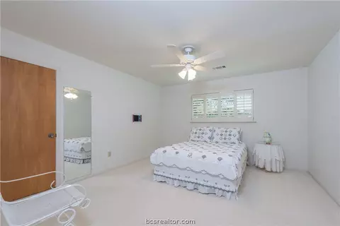 2502 Willow Bend Dr, Bryan, TX 77802 photo 12