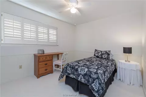 2502 Willow Bend Dr, Bryan, TX 77802 photo 17
