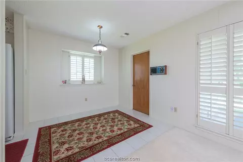 2502 Willow Bend Dr, Bryan, TX 77802 photo 9