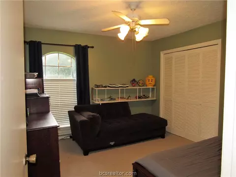 2903 Hillside Dr, Bryan, TX 77802 photo 12