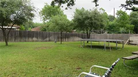 2903 Hillside Dr, Bryan, TX 77802 photo 6