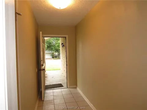 2903 Hillside Dr, Bryan, TX 77802 photo 14