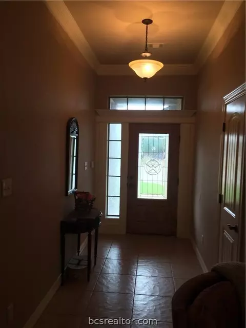 2607 Priscilla Ct, Bryan, TX 77802 photo 2