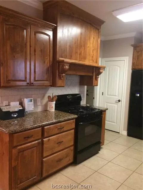 2607 Priscilla Ct, Bryan, TX 77802 photo 7