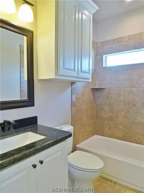 3048 Embers Loop, Bryan, TX 77808 photo 9