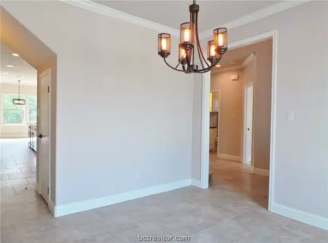 3048 Embers Loop, Bryan, TX 77808 photo 5