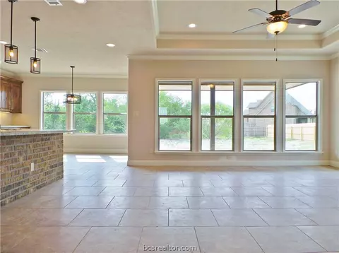 3048 Embers Loop, Bryan, TX 77808 photo 11