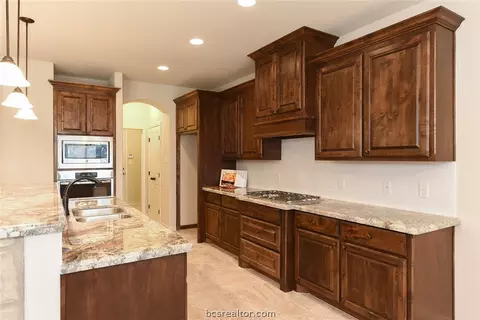 3057 Embers Loop, Bryan, TX 77808 photo 3