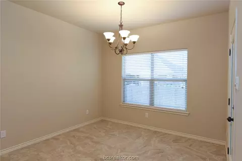 3057 Embers Loop, Bryan, TX 77808 photo 4