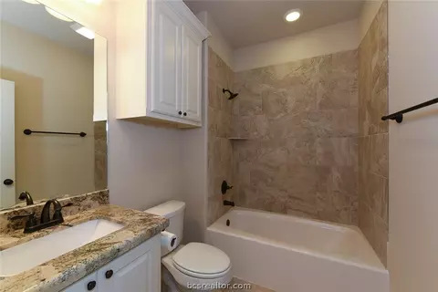 3057 Embers Loop, Bryan, TX 77808 photo 12