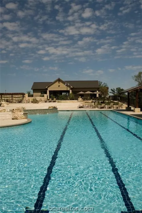 2815 Maroon Ct, Bryan, TX 77807 photo 3