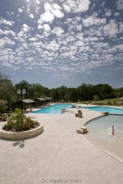 2815 Maroon Ct, Bryan, TX 77807 photo 2