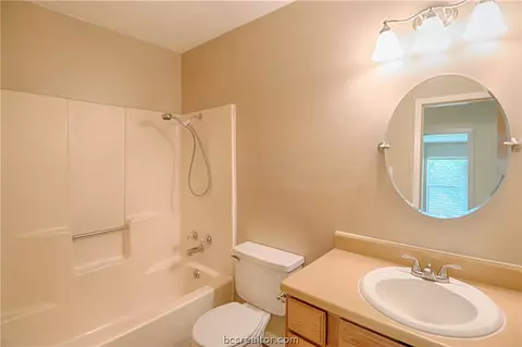 2124 La Brisa Dr, Bryan, TX 77807 photo 16